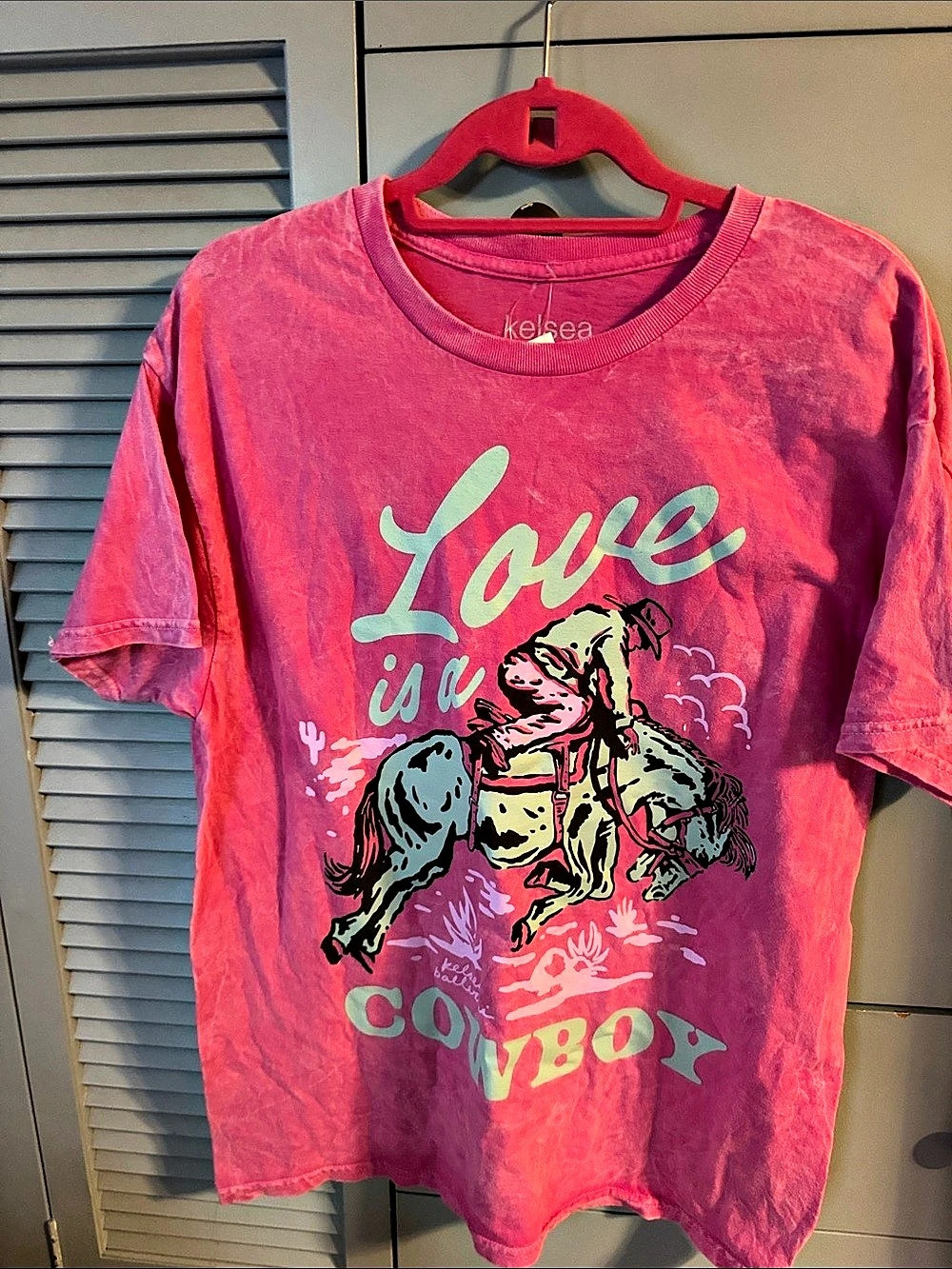 Kelsey Ballerini graphic tee Pink Size Large NWT